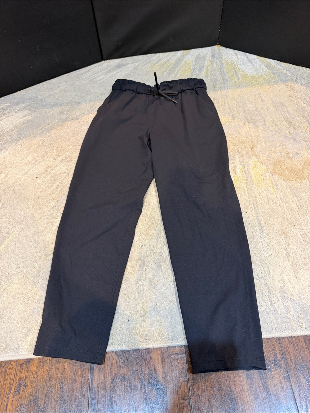 Lululemon Stretch High-Rise Pant with pockets black size 6 one string flawed